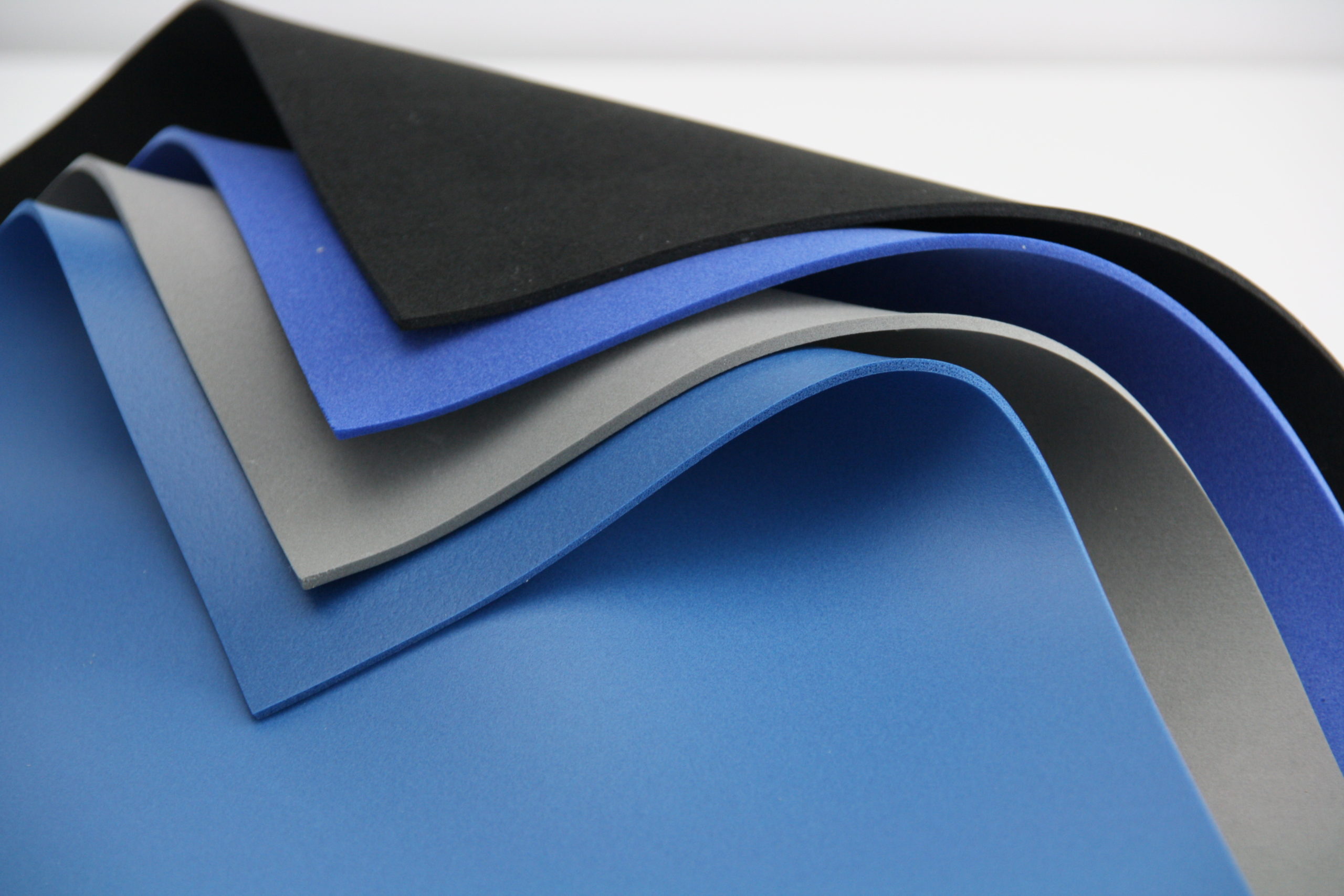 Pena podloga za igralnice, živali, otroke in dojenčke